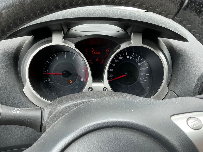 Nissan Juke 1.6 Acenta 2016 – снимка 24
