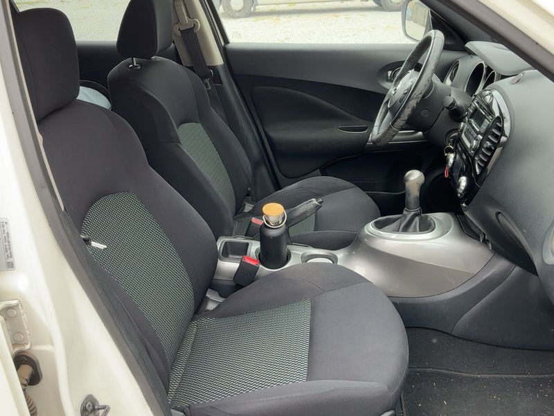Nissan Juke 1.6 Acenta 2016 – снимка 16