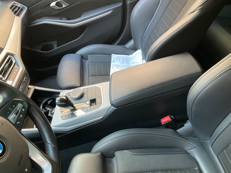 BMW 3er 320d Mild-Hybrid xDrive 2022 – снимка 29