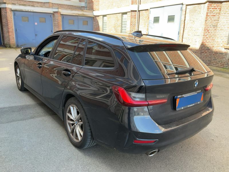 BMW 3er 320d Mild-Hybrid xDrive 2022 – снимка 6
