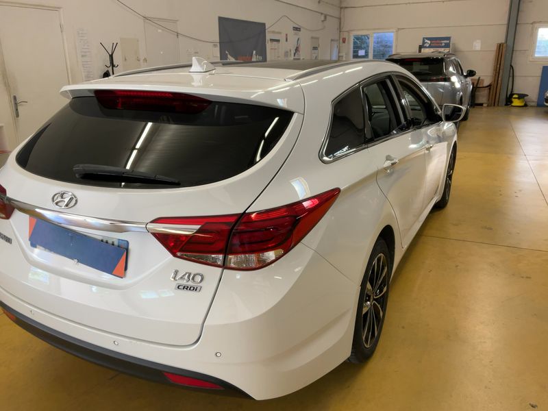 Hyundai i40 1.7 CRDi Creative 2018 – снимка 8