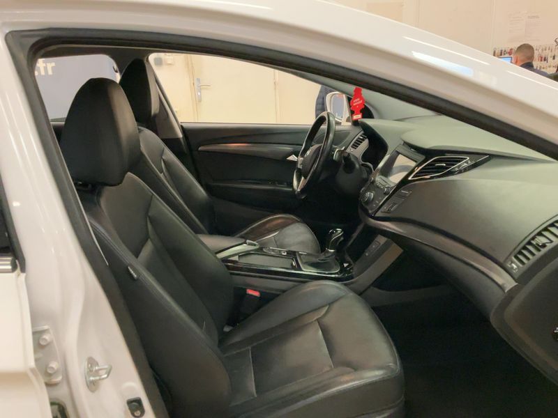 Hyundai i40 1.7 CRDi Creative 2018 – снимка 16