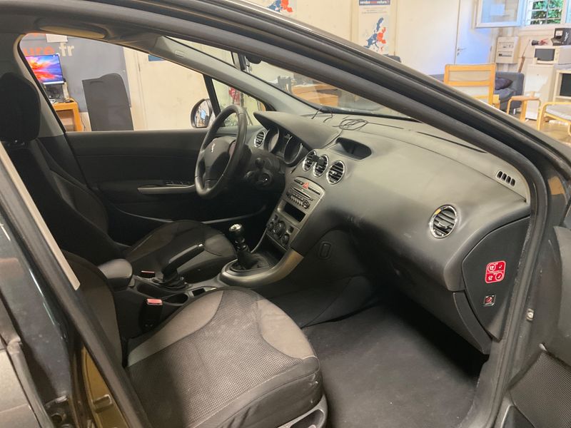 Peugeot 308 1.6 HDi Premium 2008 – снимка 3