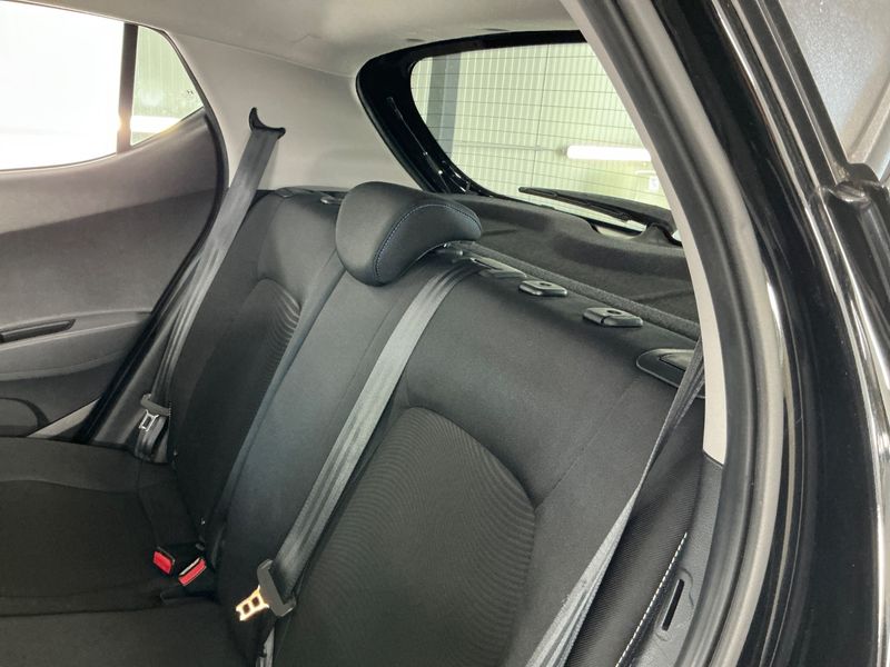 Hyundai i10 1.2 Passion 2016 – снимка 23
