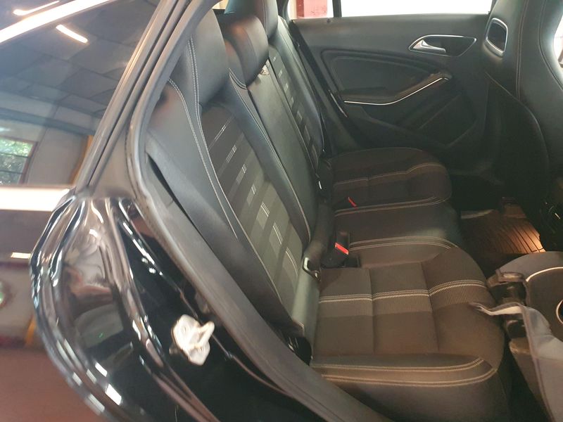 Mercedes-Benz CLA-Klasse CLA 180 d Shooting Brake Inspiration 2017 – снимка 19