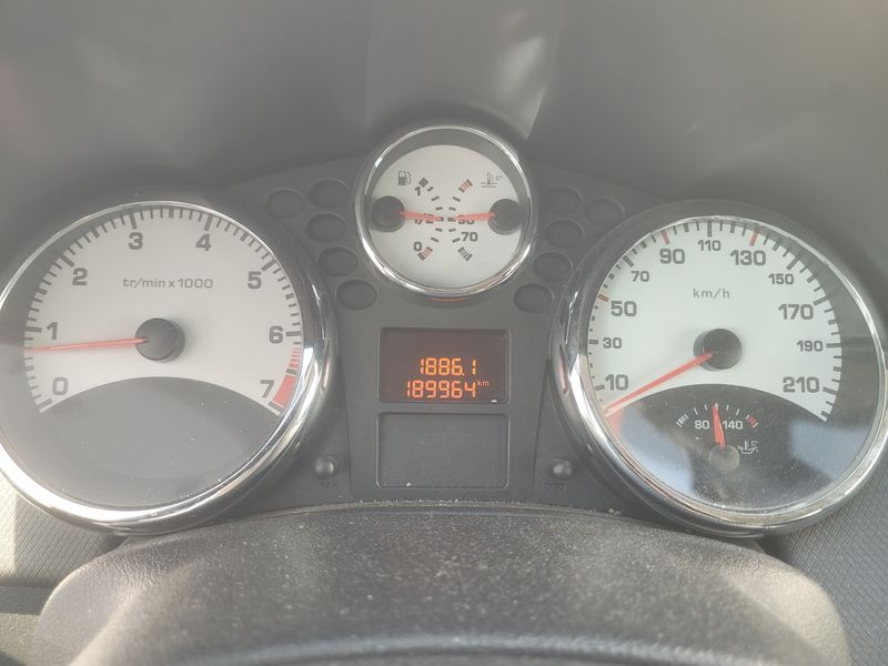 Peugeot 207 1.4 VTi Premium 2008 – снимка 4