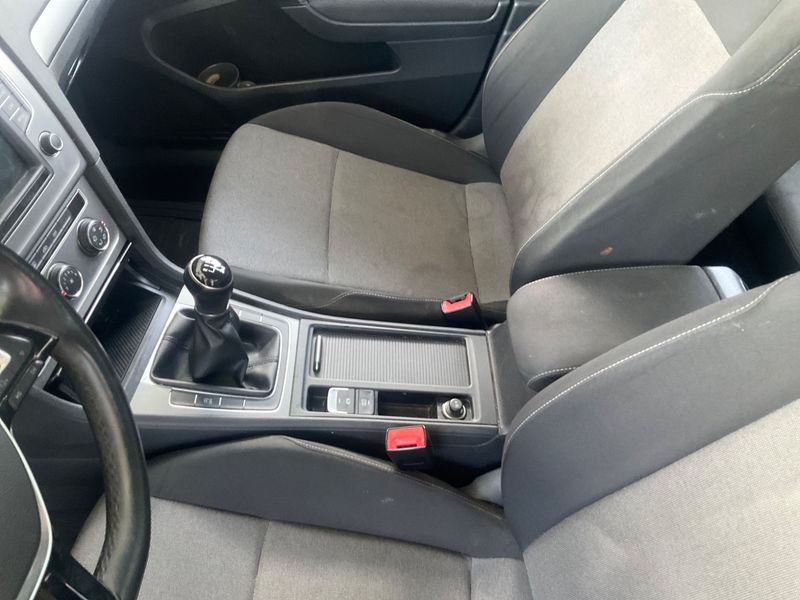 Volkswagen Golf VII 1.6 TDI Edition BlueMotion Tech 2016 – снимка 35