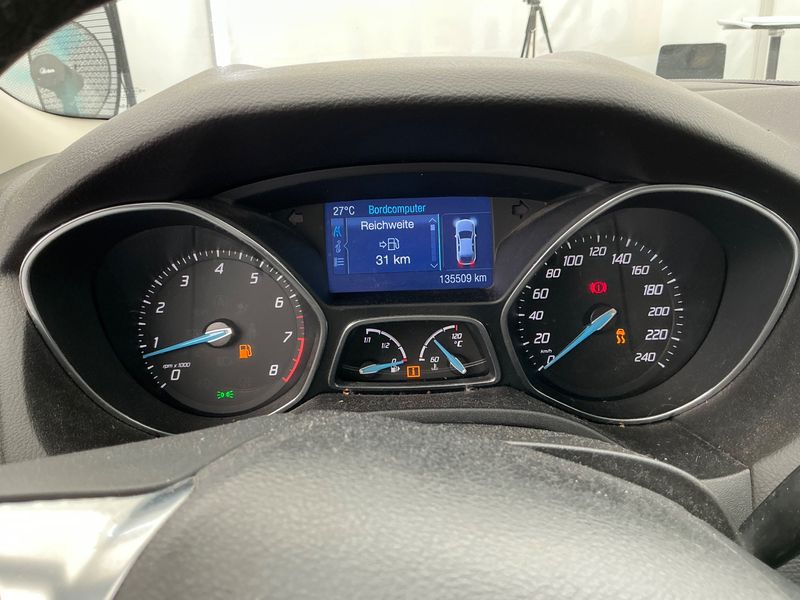 Ford Focus 1.6 EcoBoost Titanium 2011 – снимка 4