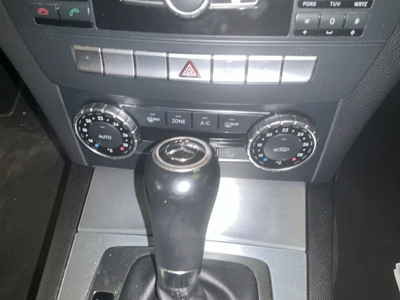 Mercedes-Benz C-Klasse C 220 CDI 2014 – снимка 24