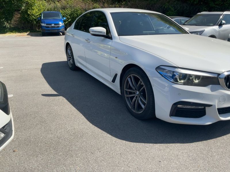 BMW 5er 520d xDrive M Sport 2018 – снимка 12