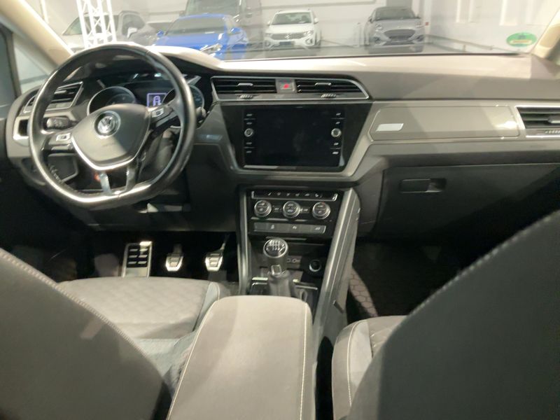 Volkswagen Touran 1.6 TDI Join 2019 – снимка 18