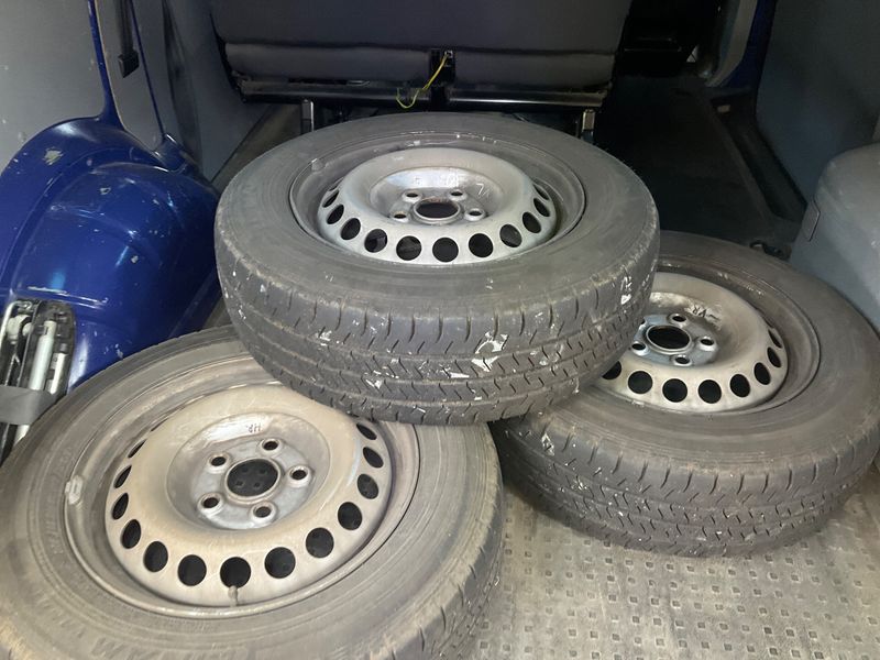 Volkswagen T5 Kombi 2.0 TDI 2013 – снимка 15