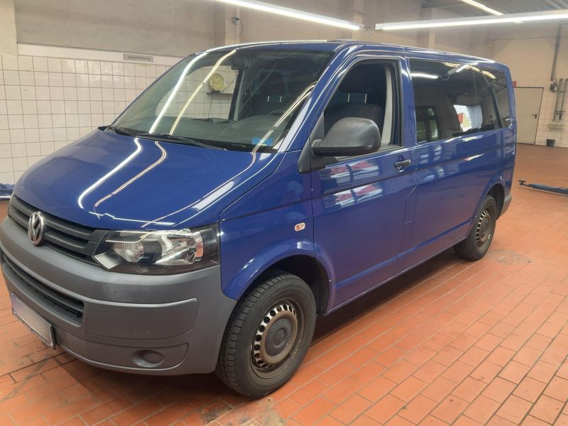 Volkswagen T5 Kombi 2.0 TDI 2013 – снимка 1