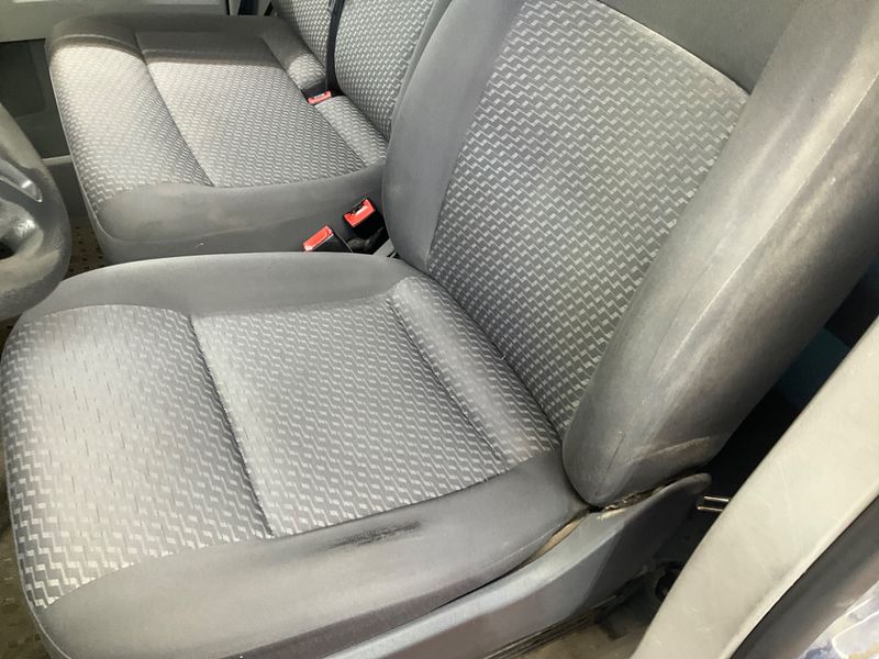 Volkswagen T5 Kombi 2.0 TDI 2013 – снимка 24