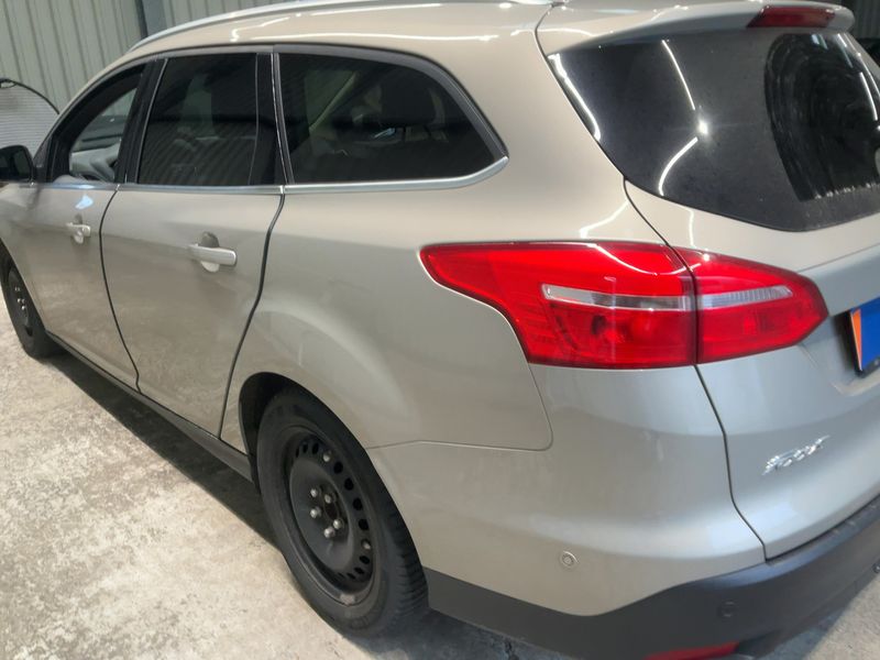 Ford Focus 1.5 EcoBoost Titanium 2015 – снимка 6