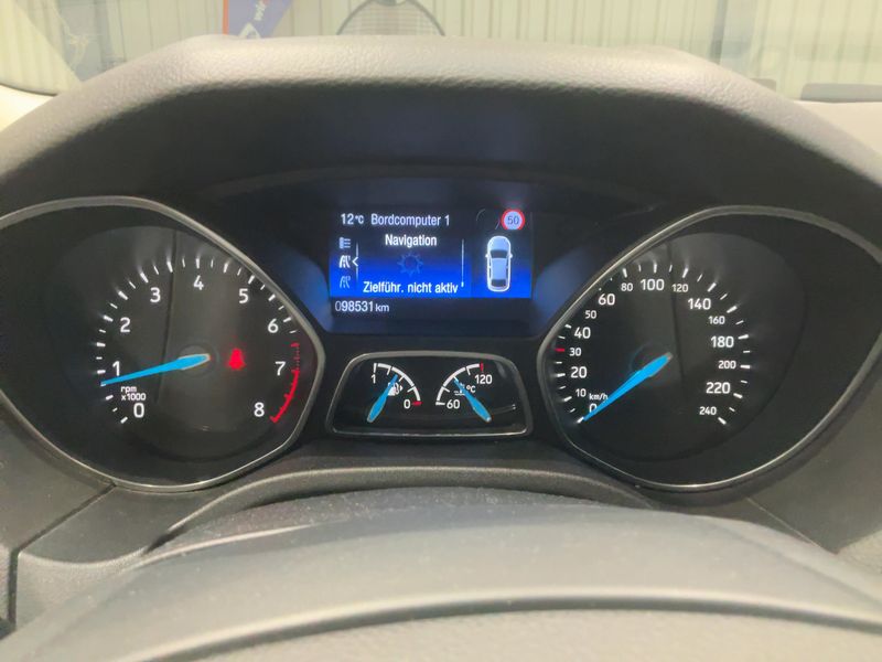 Ford Focus 1.5 EcoBoost Titanium 2015 – снимка 19