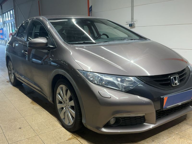 Honda Civic 1.8 i-VTEC Sport 2014 – снимка 12