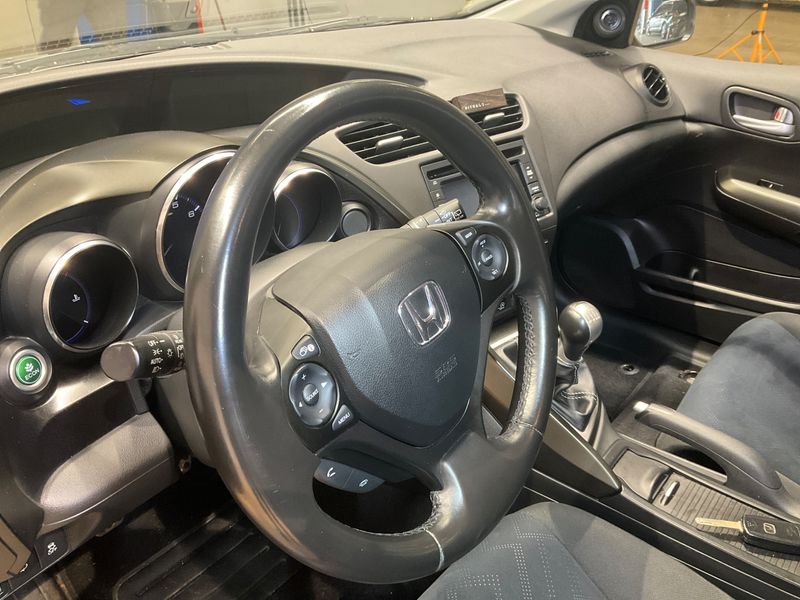 Honda Civic 1.8 i-VTEC Sport 2014 – снимка 31