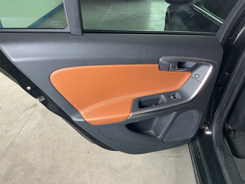 Volvo V60 2.0 D3 Summum 2012 – снимка 30