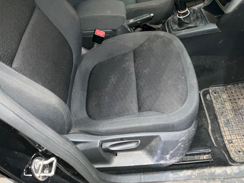 Skoda Yeti 2.0 TDI Elegance 4x4 2011 – снимка 42