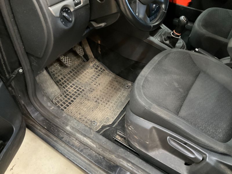 Skoda Yeti 2.0 TDI Elegance 4x4 2011 – снимка 36