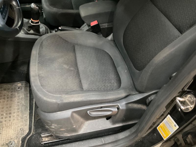 Skoda Yeti 2.0 TDI Elegance 4x4 2011 – снимка 37