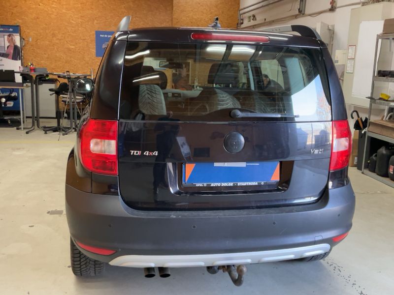 Skoda Yeti 2.0 TDI Elegance 4x4 2011 – снимка 7