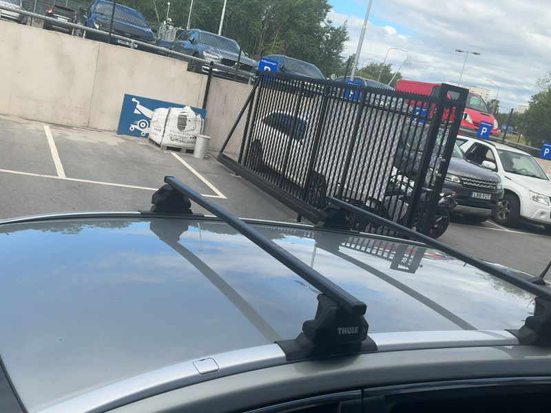 Toyota Avensis 1.8 Comfort 2009 – снимка 13