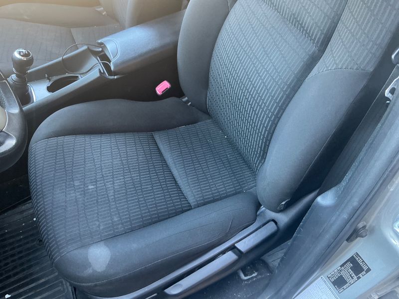 Toyota Avensis 1.8 Comfort 2009 – снимка 28