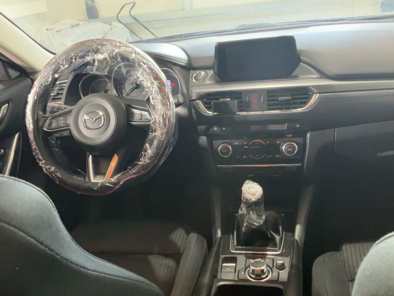 Mazda 6 2.2 Turbodiesel Revolution 2018 – снимка 17