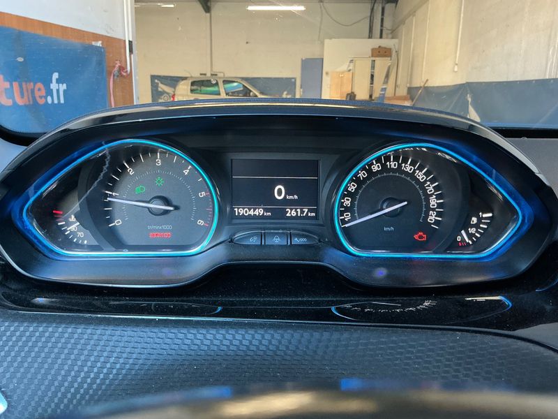 Peugeot 2008 1.6 Blue-HDi Crossway 2016 – снимка 18