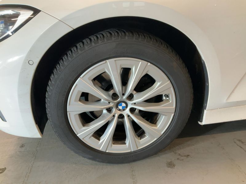BMW 3er 320d Mild-Hybrid Advantage 2022 – снимка 3