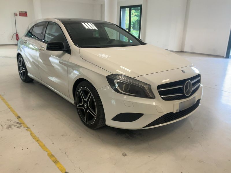Mercedes-Benz A-Klasse A 200 CDI Urban 2015 – снимка 12