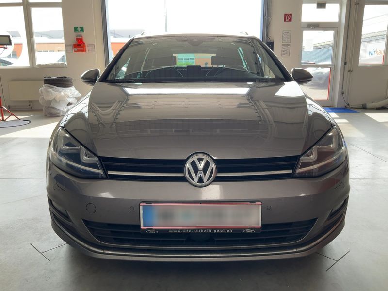 Volkswagen Golf VII 2.0 TDI Highline BlueMotion Tech 2017 – снимка 14