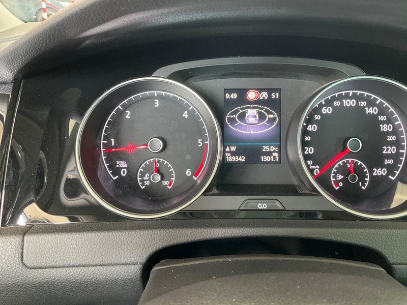 Volkswagen Golf VII 2.0 TDI Highline BlueMotion Tech 2017 – снимка 19