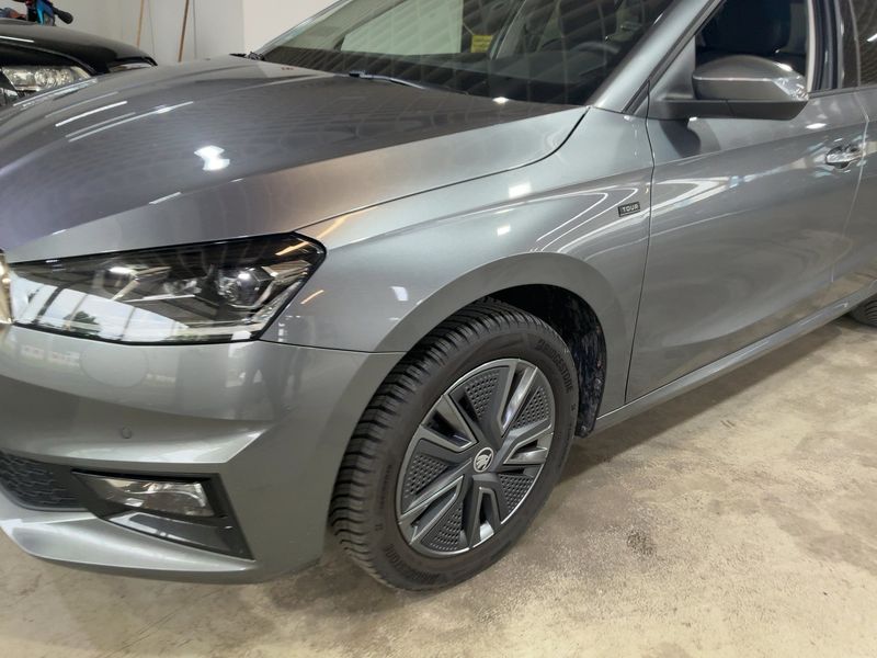 Skoda Fabia 1.0 TSI Tour 2025 – снимка 2