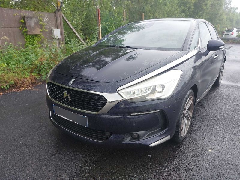 DS Automobiles DS5 2.0 Blue-HDi SportChic 2015 – снимка 1