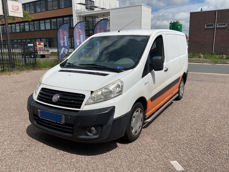 Fiat Scudo 2.0 JTDM 10 ELX L1H1 120 Multijet 2011 – снимка 1