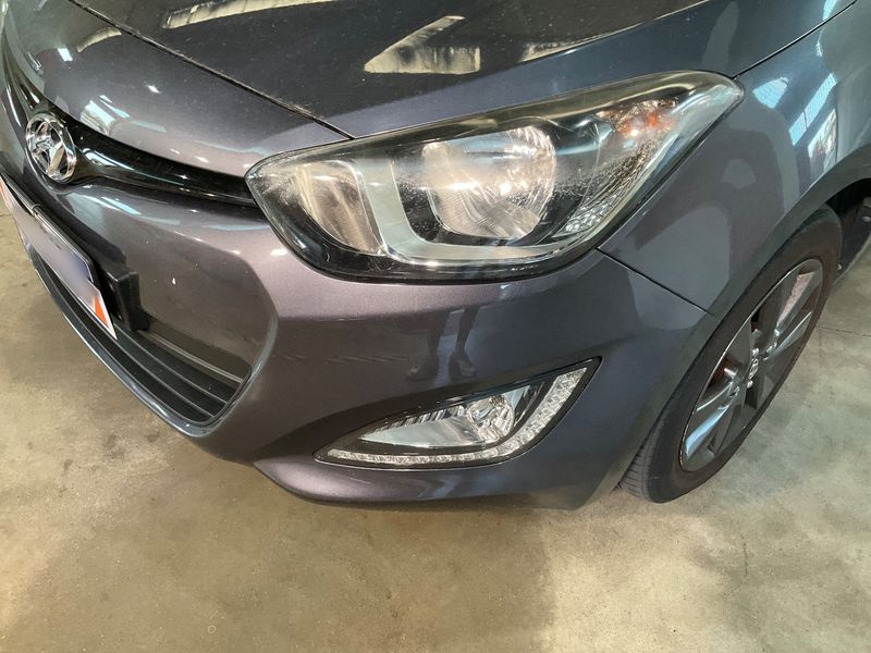 Hyundai i20 1.4 Sound Edition 2014 – снимка 21