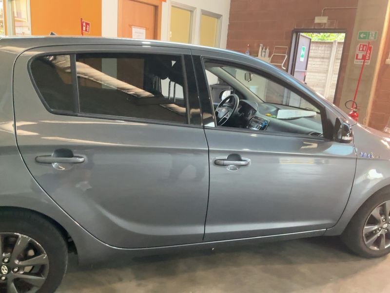 Hyundai i20 1.4 Sound Edition 2014 – снимка 10