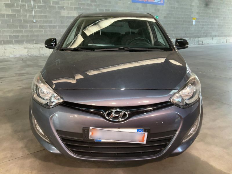 Hyundai i20 1.4 Sound Edition 2014 – снимка 14