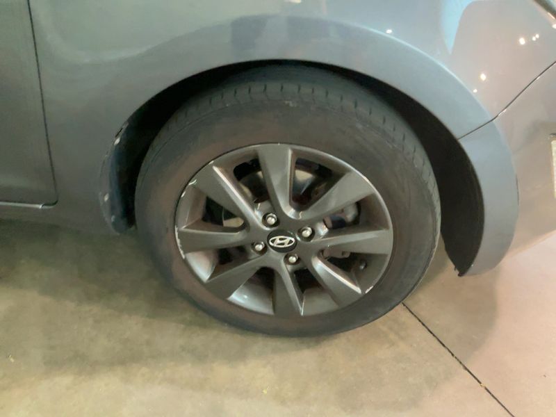 Hyundai i20 1.4 Sound Edition 2014 – снимка 11