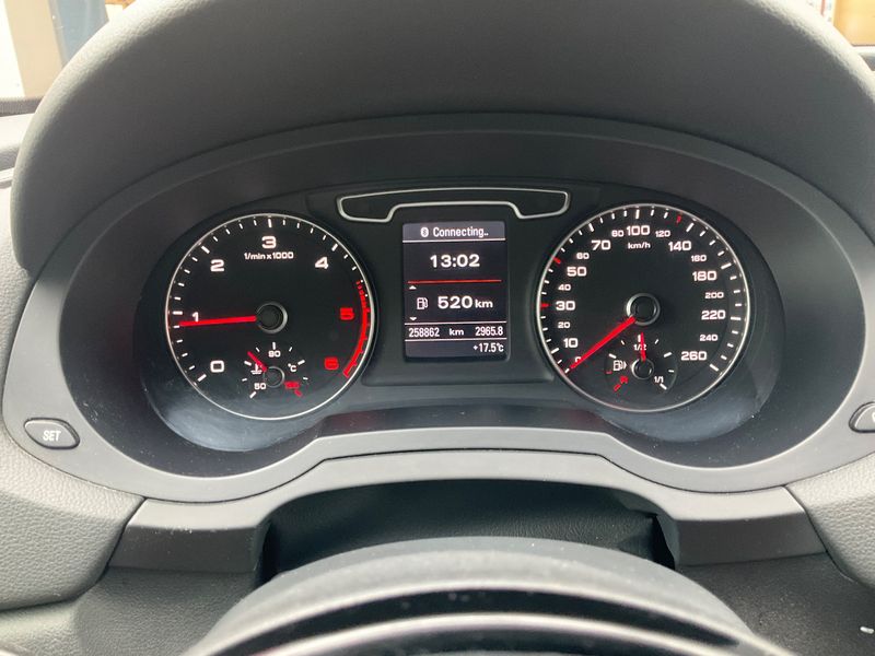 Audi Q3 2.0 TDI quattro 2013 – снимка 19