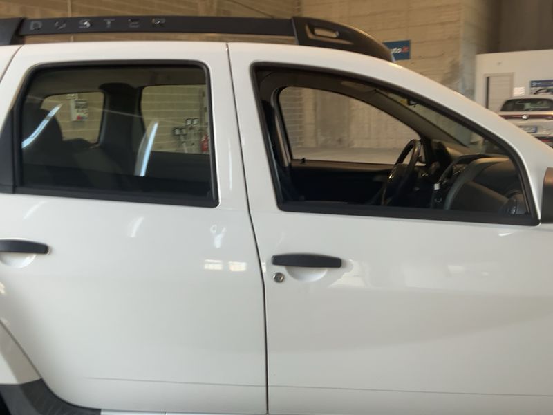 Dacia Duster 1.5 dCi Ambiance 4x2 2015 – снимка 10