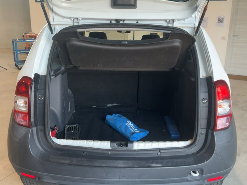 Dacia Duster 1.5 dCi Ambiance 4x2 2015 – снимка 15