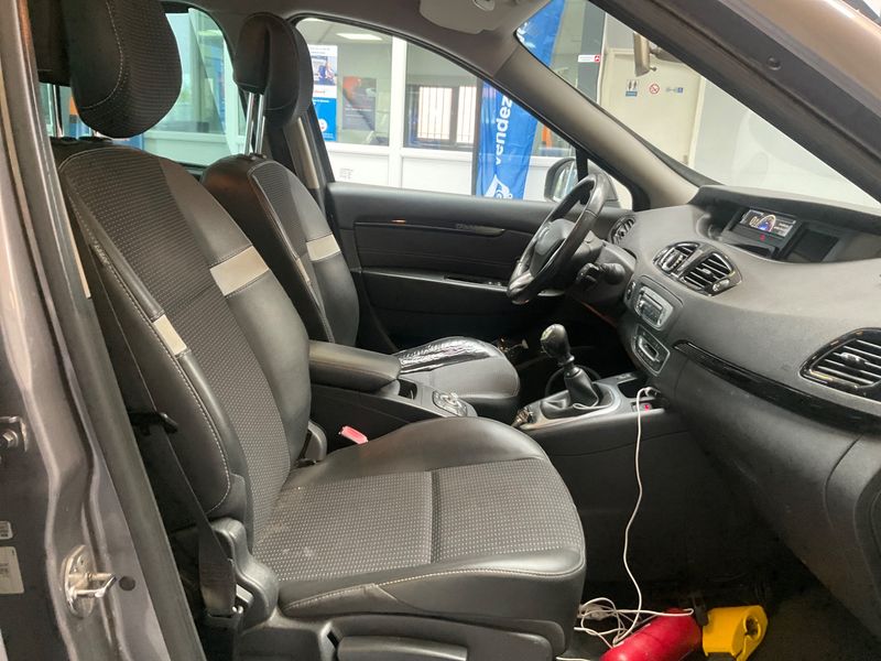 Renault Scenic 1.5 dCi Dynamique 2013 – снимка 3