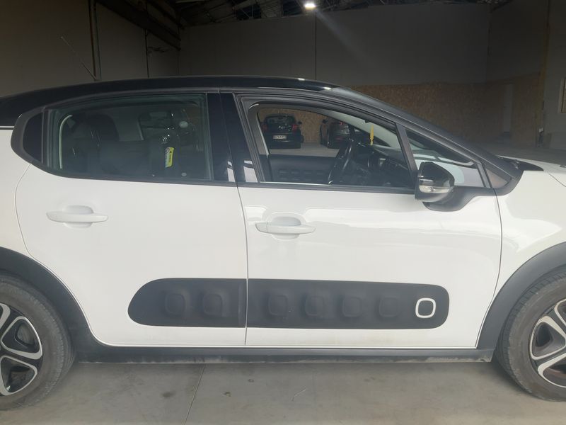 Citroen C3 1.2 PureTech Shine 2018 – снимка 10
