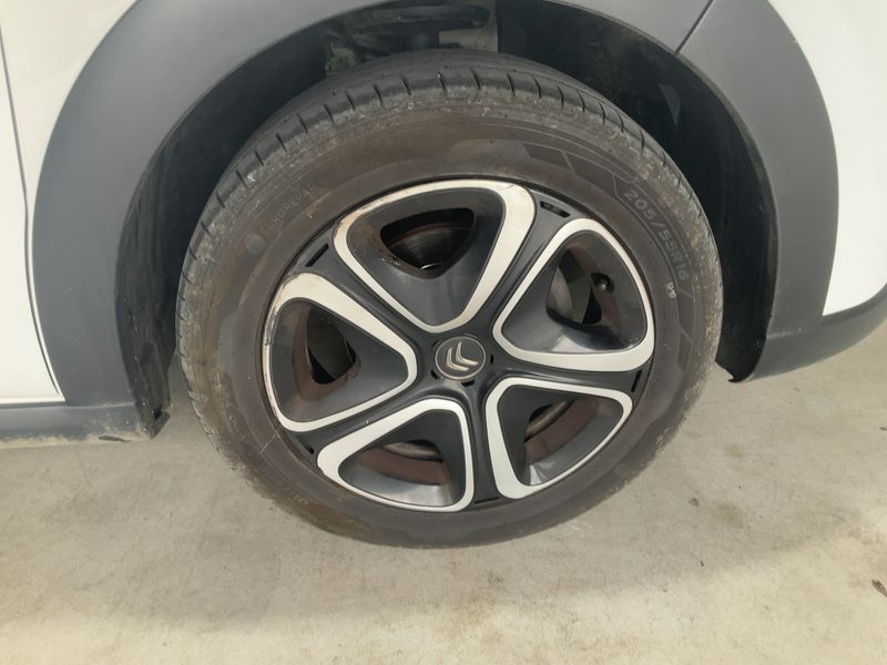 Citroen C3 1.2 PureTech Shine 2018 – снимка 11