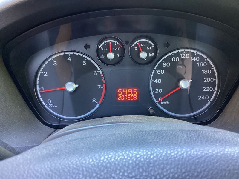 Ford Focus 1.4 Ambiente 2009 – снимка 4