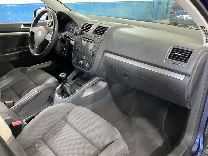 Volkswagen Golf V 1.9 TDI Sportline 2004 – снимка 3